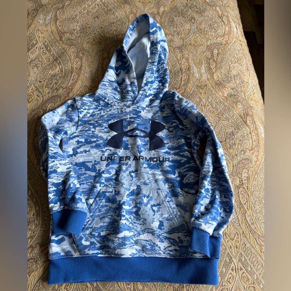 Under Armour Blue Camouflage Hoodie kids size 7